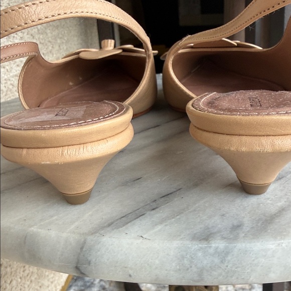 MAEVE BY ANTHROPOLOGIE

Maeve Floral Slingback kitten Heels - Picture 7 of 7